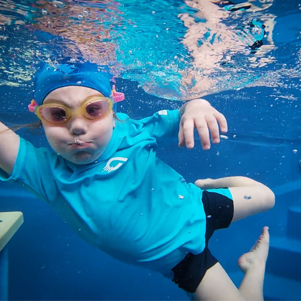 Childrens Short Sleeve Rashie | Kids Short Sleeve Rash Guard/Rash Vest ...